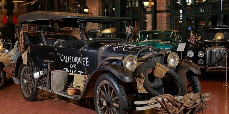 100 yıl önceki göçün tanığı Dodge Rahmi M. Koç Müzesi’nde sergileniyor