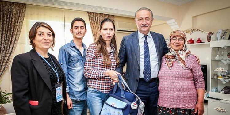 Didim Belediyesi Ekipleri Kısa Sürede Binlerce Aileye Ulaştı