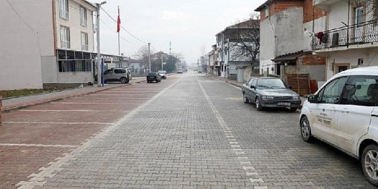 Huzur Mahallesinde Eksik Kaldırımlar Tamamlanıyor