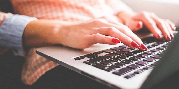 Kadınların Şifreleri Daha Zor Hackleniyor