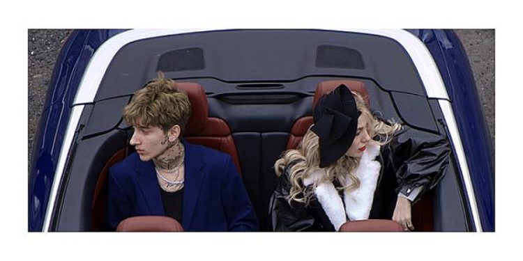 Mavi ve Güneş’i Buluşturan Şarkı Yayında: “Benim İstanbul’um Sensin”