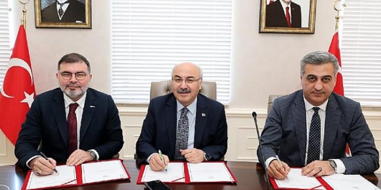 MÜSİAD İzmir’den Çocuk Evleri’ne Destek