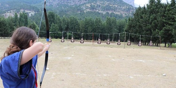 Okçular hedefi 12’den vuracak