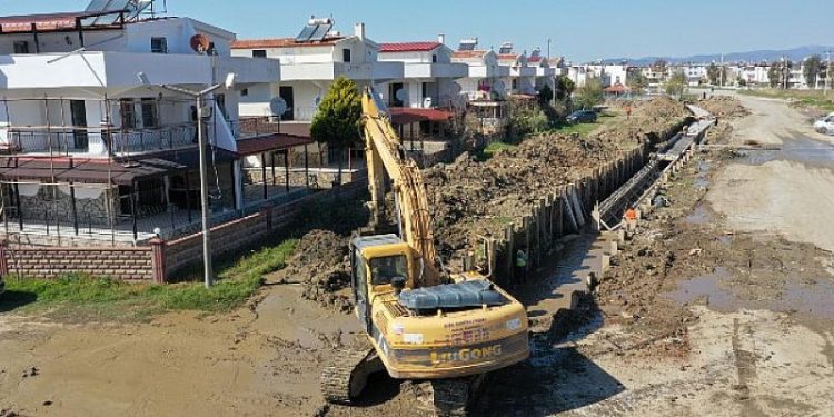 Aydın Büyükşehir Belediyesi’nin Kuşadası’ndaki Büyük Altyapı Çalışması Devam Ediyor