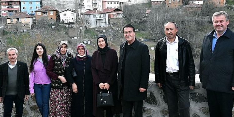 Başkan Dündar, Uluçam Sakinleriyle Oruç Açtı