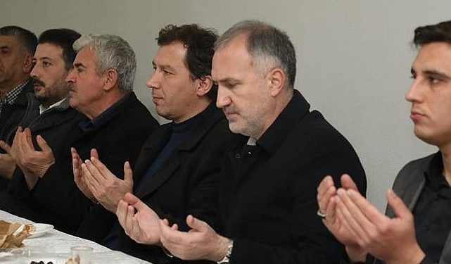 Akhisar’a Spor Salonu Ve Meydan Müjdesi