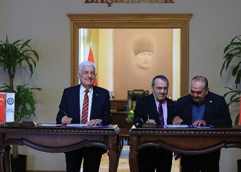 Büyükşehir ve Kavaklıdere Ziraat Odası tarımda işbirliği için imzaları attı