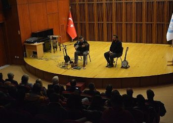 Peker, “Cümbüş, müzik kültürümüzün önemli bir simgesidir”