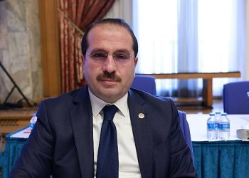 AK Parti İzmir Milletvekili Yaşar Kırkpınar Soyer’in tarımsal yatırım yok açıklamasına tepki gösterdi